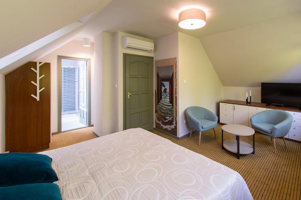 Villa Oliva Boutique Rooms&Spa Zamárdi Exterior foto